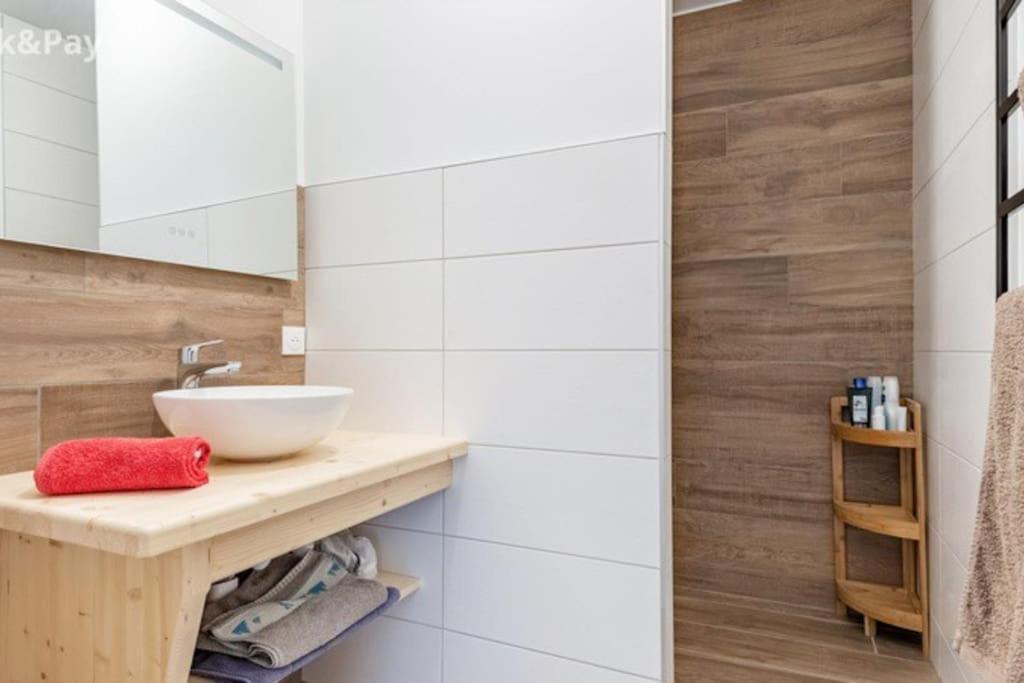 Mainou A Apartment *